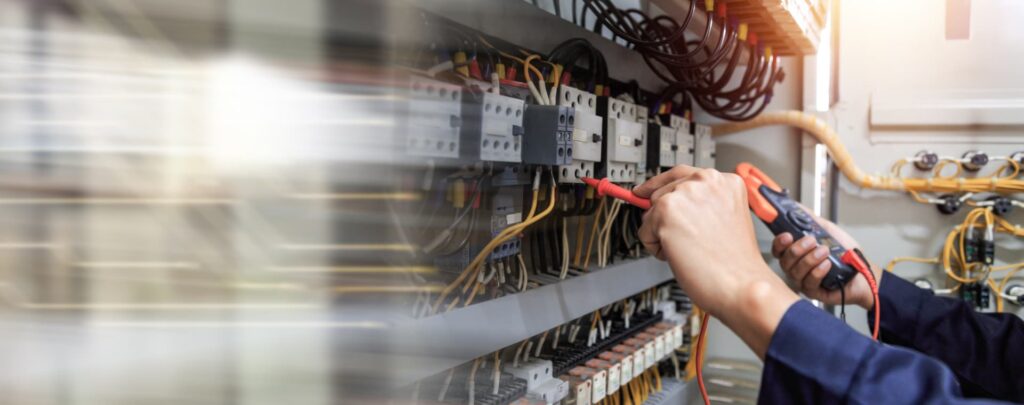 what causes flickering lights — Goldworks Electrical