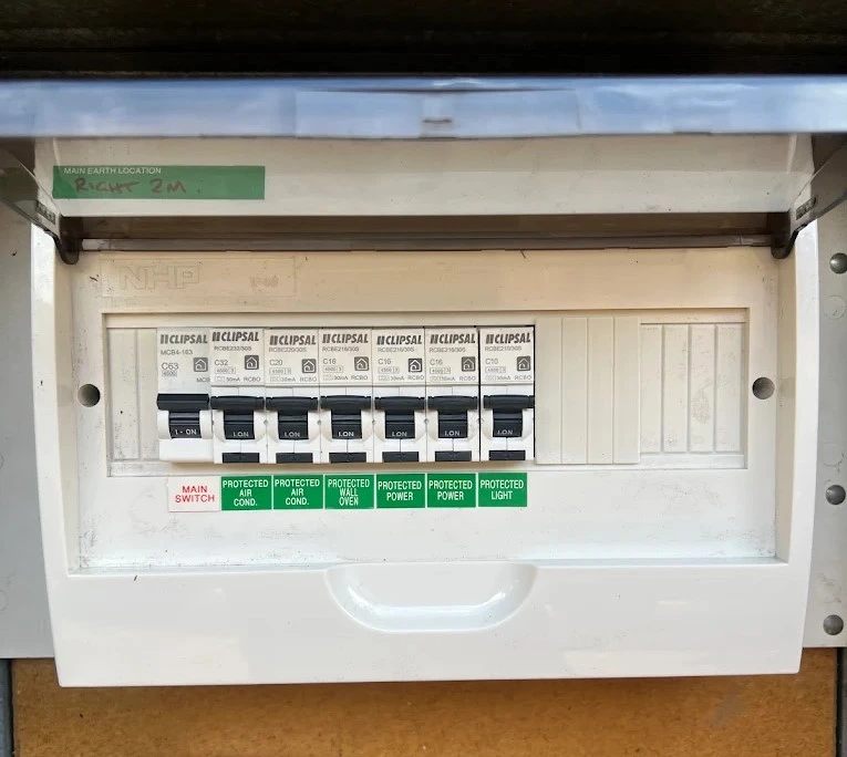 Emergency Electrician Melbourne